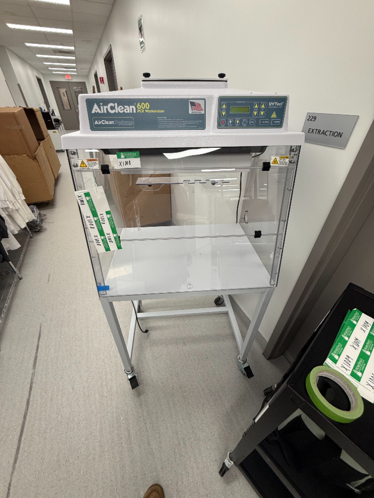 Image of AirClean 600 PCR Workstation